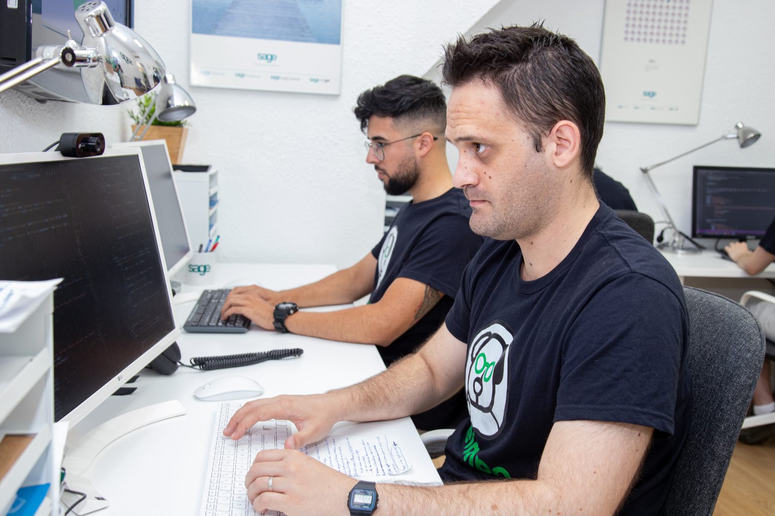 Equipo Melampo atendiendo llamada